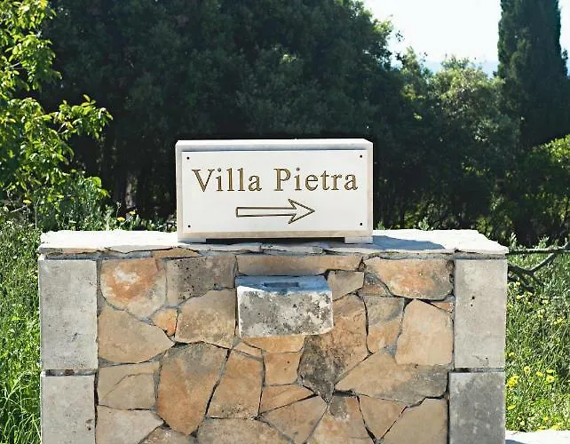Willa Pietra Selca (Brac)