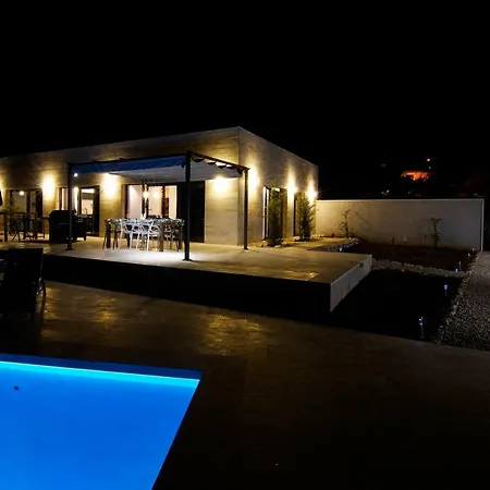 Pietra Villa *